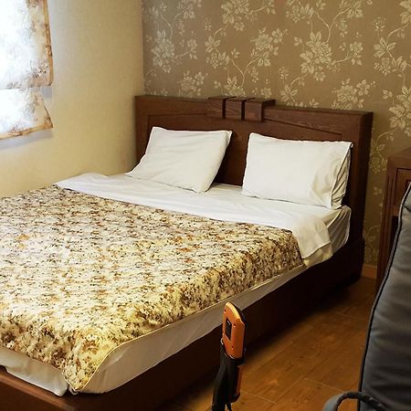 Elf Resort Hotel Пхёнчхан Экстерьер фото