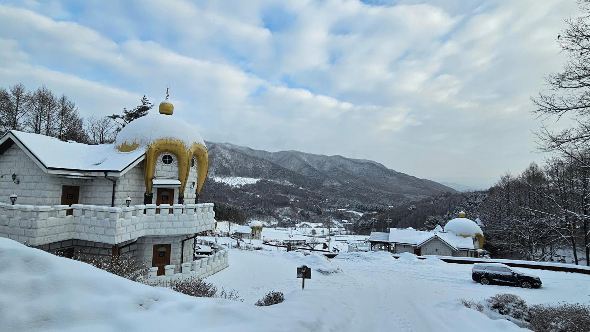 Elf Resort Hotel Пхёнчхан Экстерьер фото