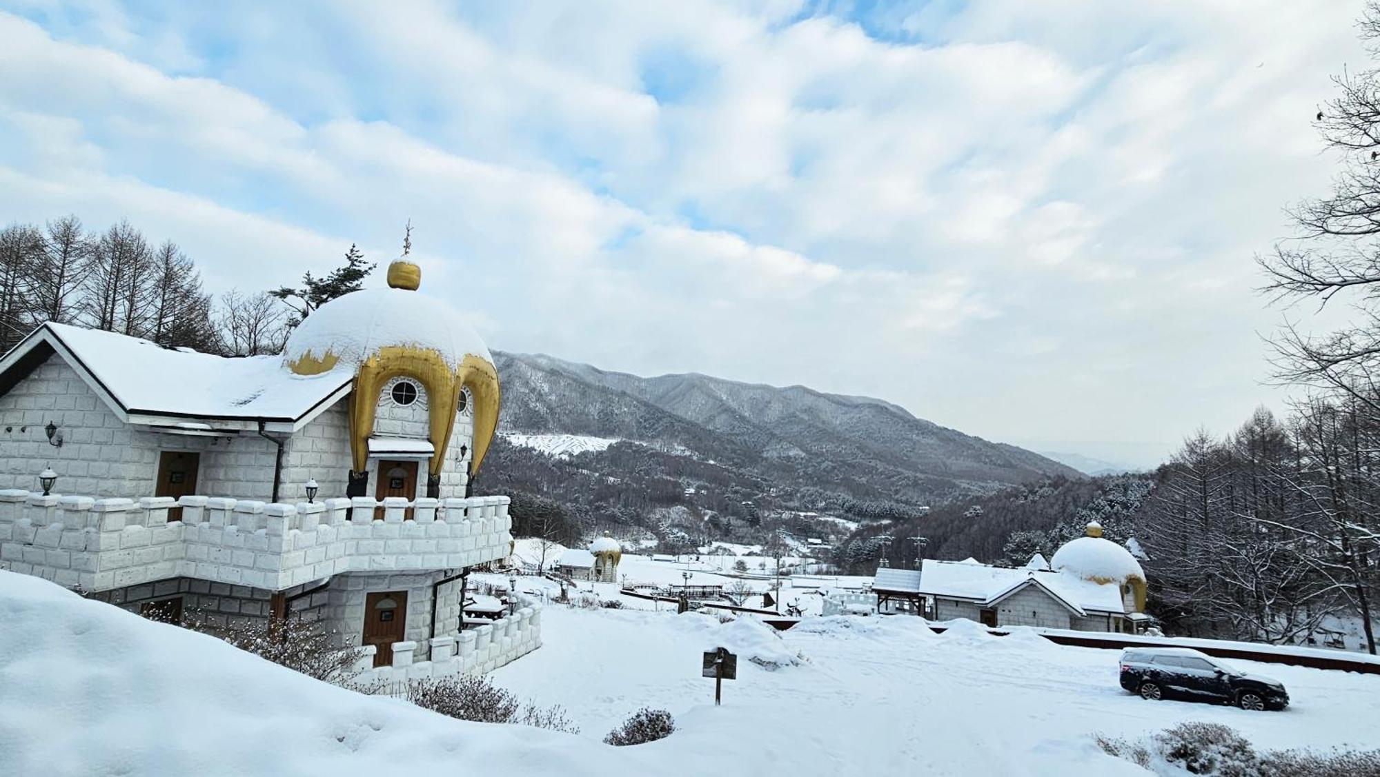 Elf Resort Hotel Пхёнчхан Экстерьер фото