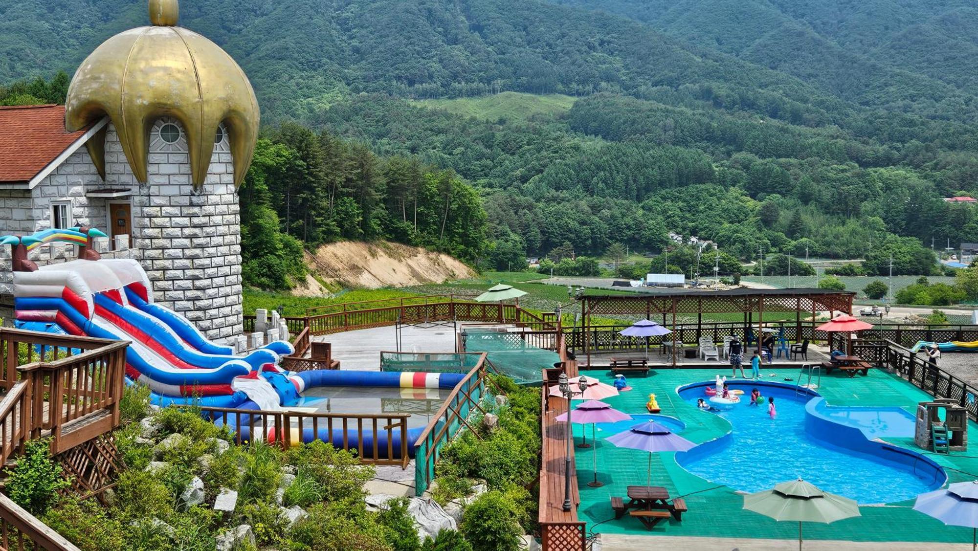 Elf Resort Hotel Пхёнчхан Экстерьер фото