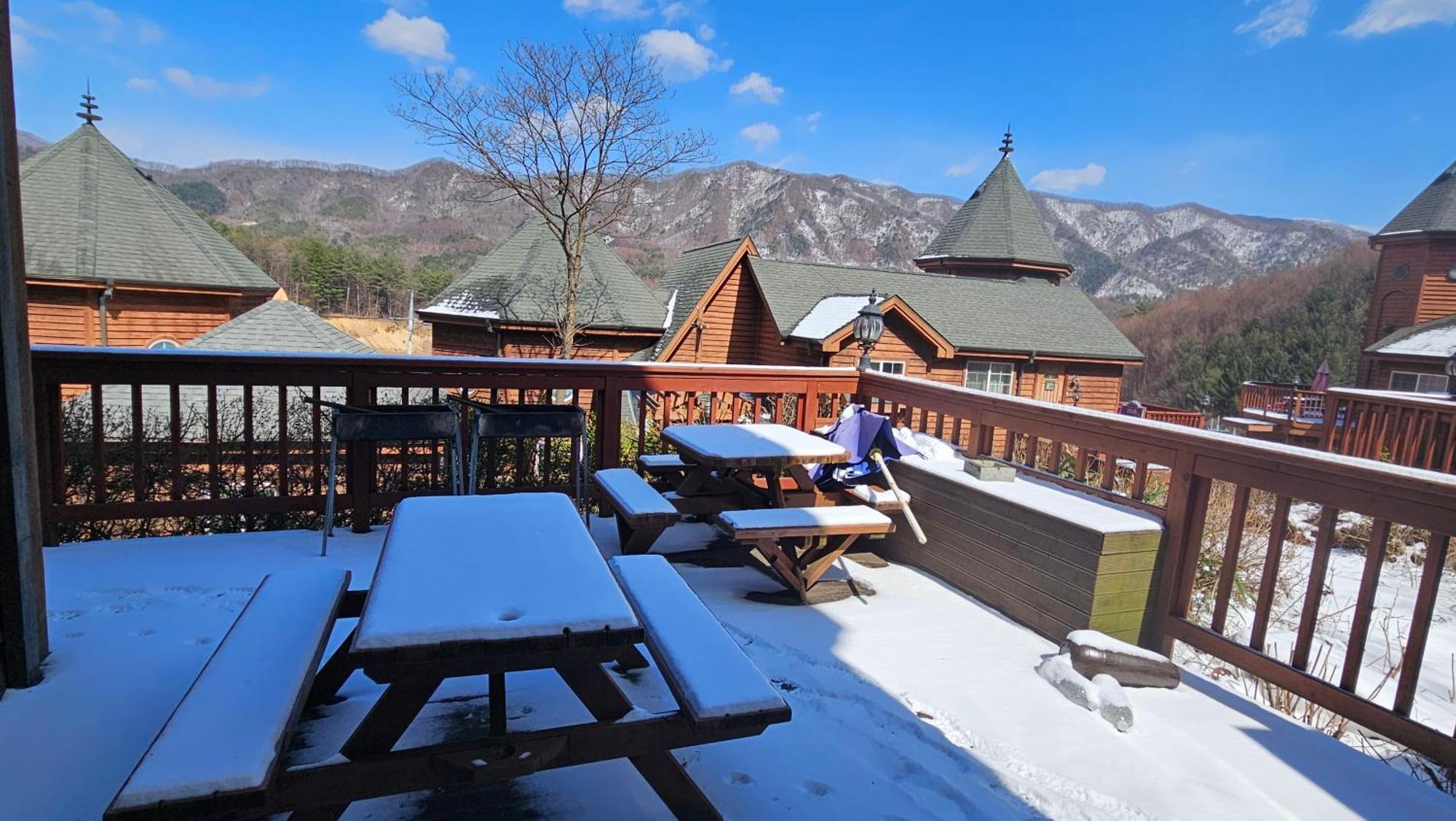 Elf Resort Hotel Пхёнчхан Экстерьер фото